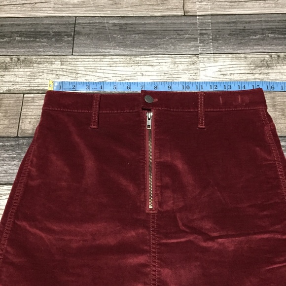 Madewell Velveteen Mini Skirt Size 27 Stretch Denim Straight Zip Front Burgundy - Picture 2 of 8